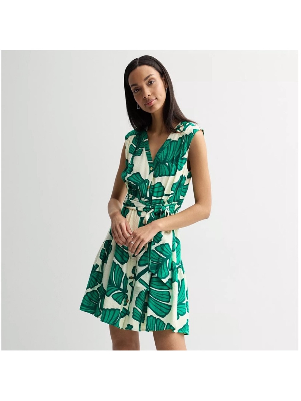 Nine West Green Leaf Print V-Neck Tie-Waist Dress